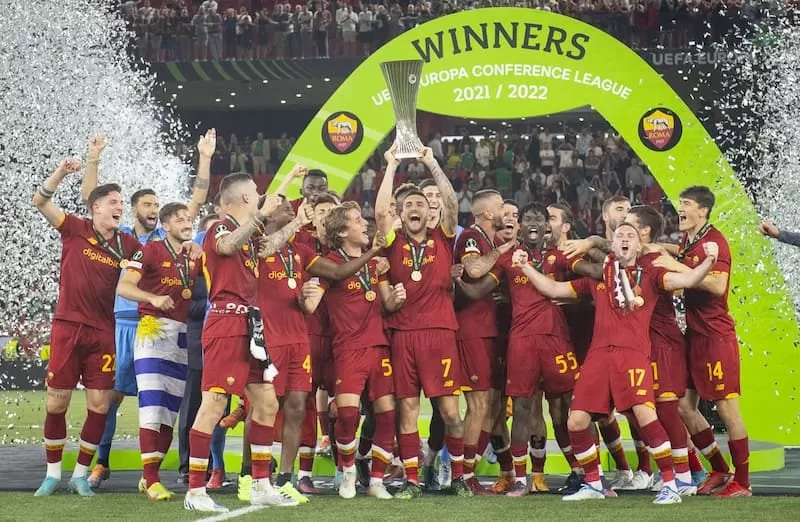 AS Roma - Lịch sử, thành tích, huyền thoại của I Giallorossi 2 Điểm danh qua những thành tích vang danh của đội